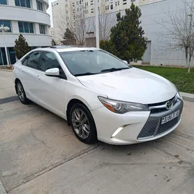 Toyota Camry 2016