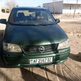 Opel Sintra 1999