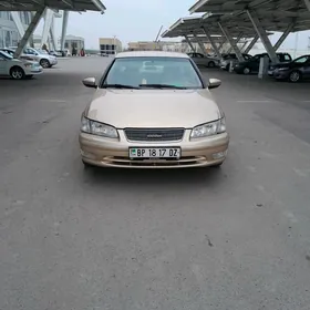 Toyota Camry 1999