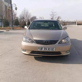 Toyota Camry 2004