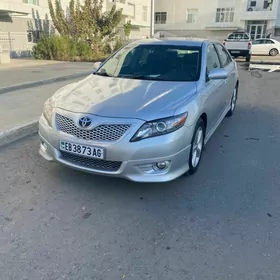 Toyota Camry 2010