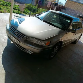 Toyota Camry 1999