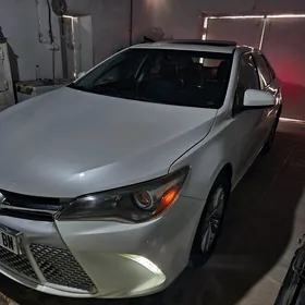 Toyota Camry 2016