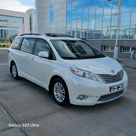 Toyota Sienna 2017