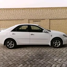 Toyota Camry 2004