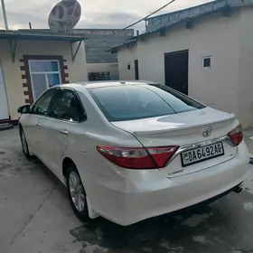 Toyota Camry 2016