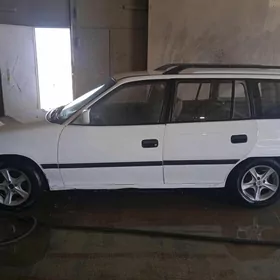 Opel Astra 1992