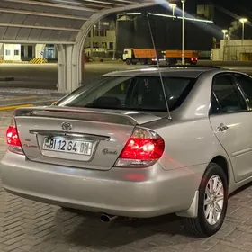 Toyota Camry 2004