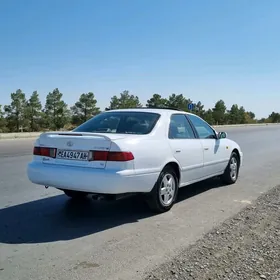 Toyota Camry 2001