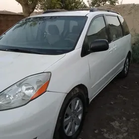 Toyota Sienna 2009