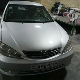 Toyota Camry 2004