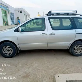 Toyota Sienna 2002