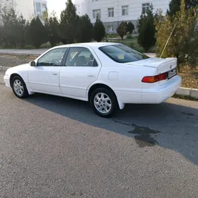 Toyota Camry 1999