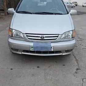 Toyota Sienna 2001