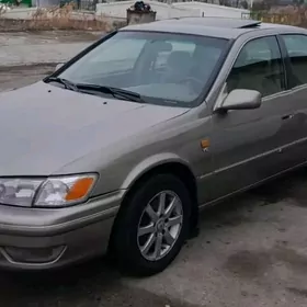 Toyota Camry 1998