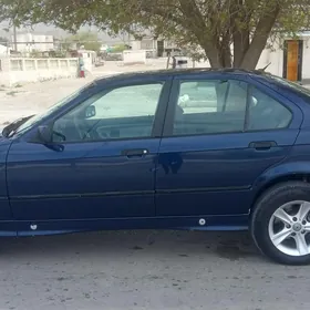 BMW 320 1992