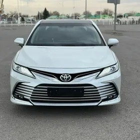 Toyota Camry 2023