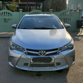 Toyota Camry 2017