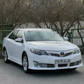 Toyota Camry 2014