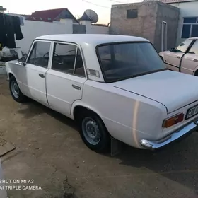 Lada 2104 1985