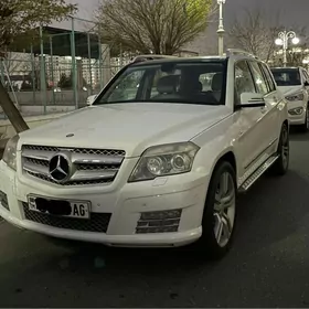 Mercedes-Benz GLK-Class 2011