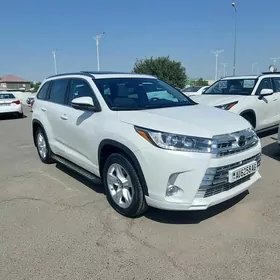 Toyota Highlander 2017