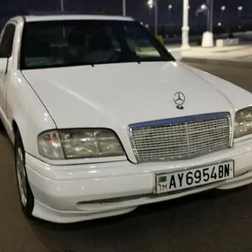 Mercedes-Benz C-Class 1994