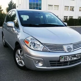 Nissan Versa 2010