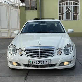 Mercedes-Benz E500 2004