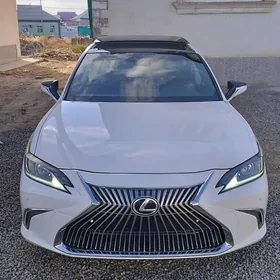 Lexus ES 350 2019