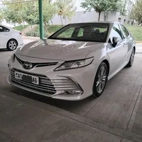 Toyota Camry 2022