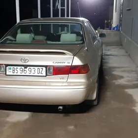 Toyota Camry 2000