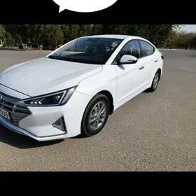 Hyundai Elantra 2019