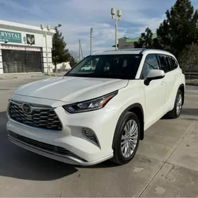 Toyota Highlander 2021