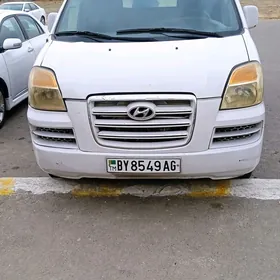 Hyundai H-1 2005