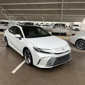 Toyota Camry 2024