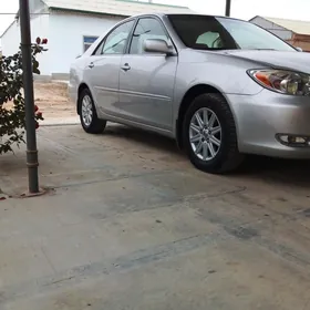 Toyota Camry 2004