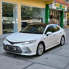 Toyota Camry 2018