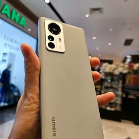 Xiaomi 12 Pro 