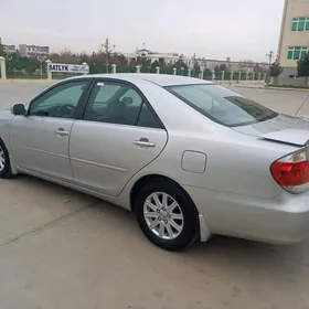 Toyota Camry 2005