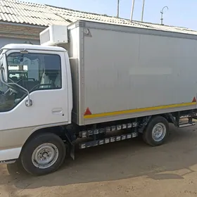 Mitsubishi Canter 2004