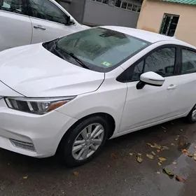 Nissan Versa 2022