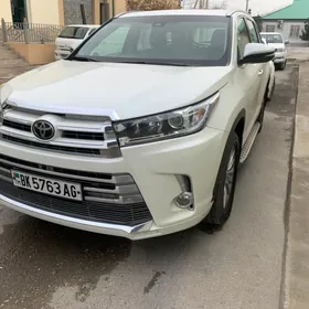 Toyota Highlander 2018