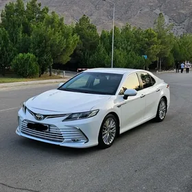 Toyota Camry 2018