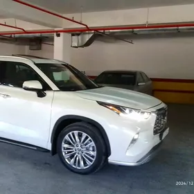 Toyota Highlander 2020