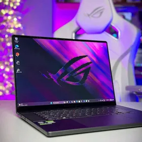 ROG Zephyrus/RTX4080/RAM 32GB