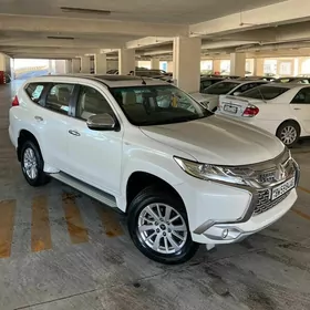 Mitsubishi Montero Sport 2019