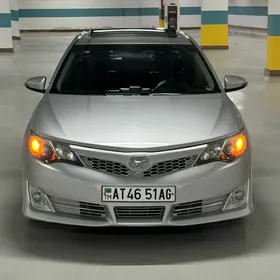 Toyota Camry 2013