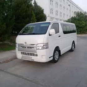 Toyota Hiace 2014