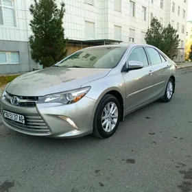 Toyota Camry 2016